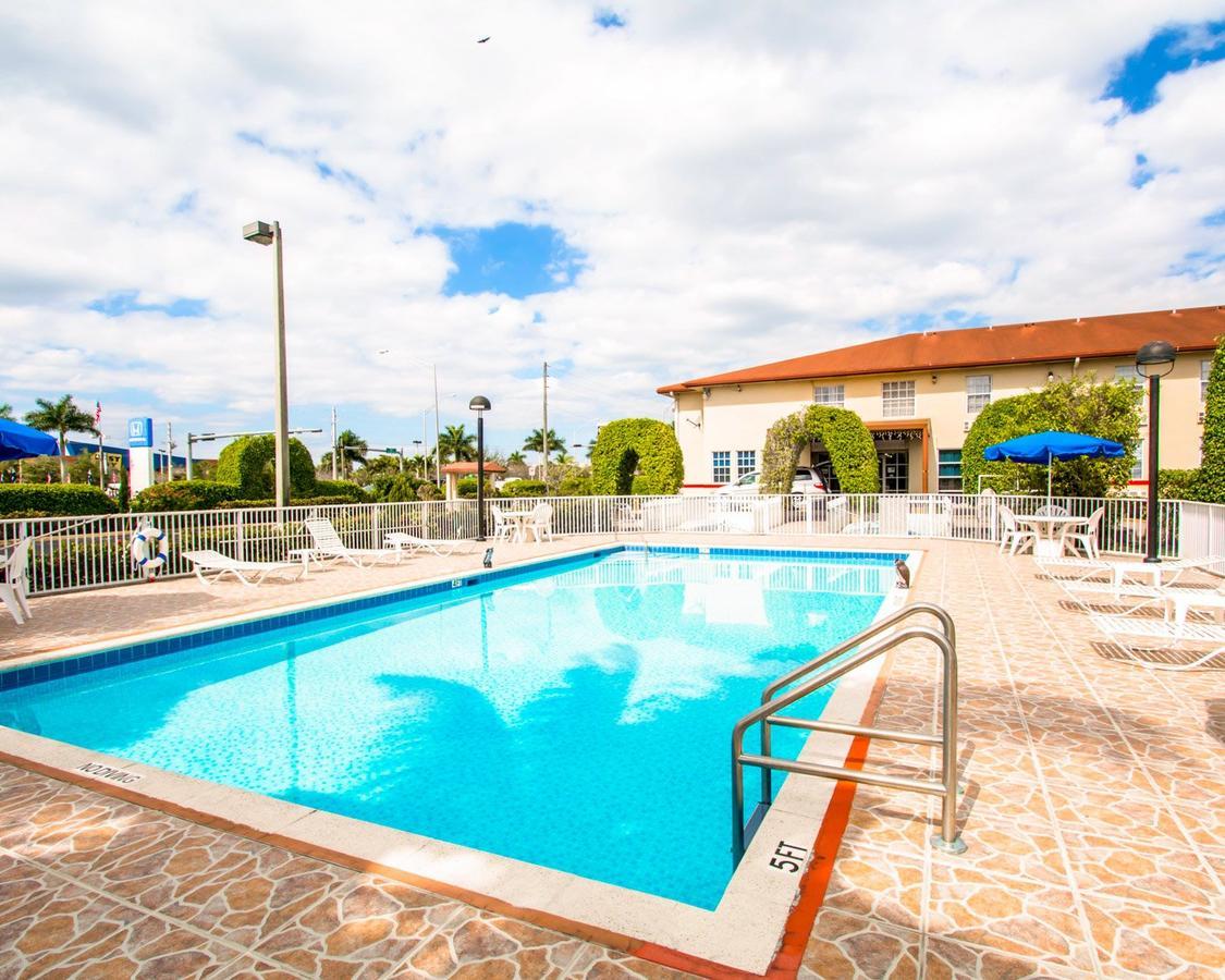 Belmont Inn & Suites Florida City Dış mekan fotoğraf